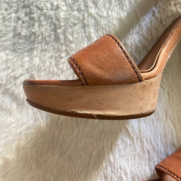 Miu Miu Vintage Camel Tan Floral Carved Wood Heel Platform Sandals – Size IT 38 - Picture 15 of 16